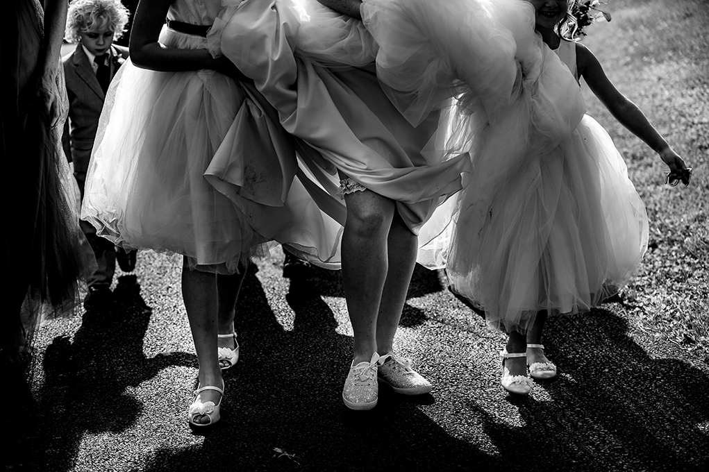 Maryland Sykesville Fall Barn Wedding Bride Flower Girls