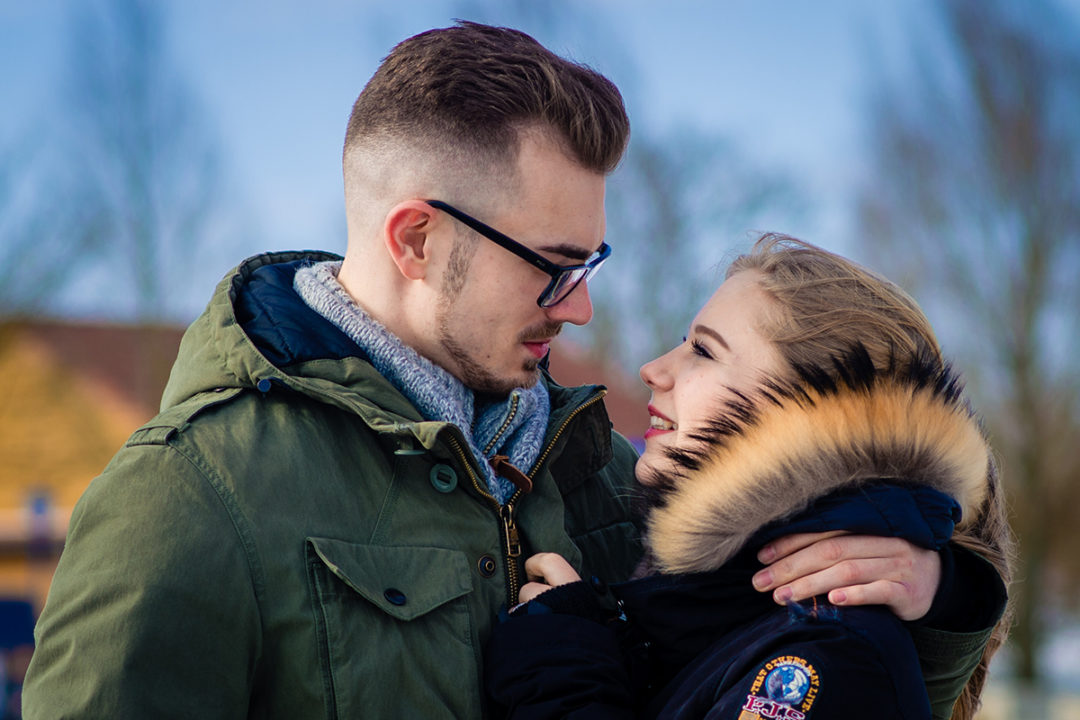 Tips for planning a winter engagement photoshoot in the snow by DC wedding photographers of Potok's World Photography