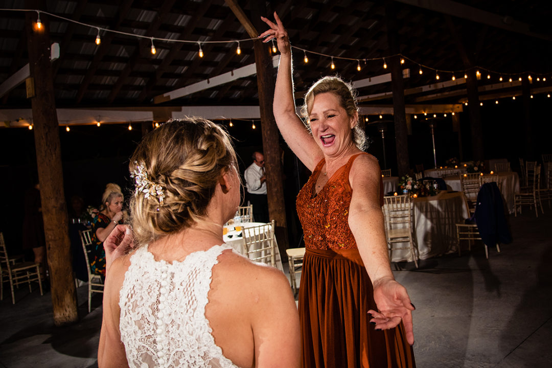 Fun reception pictures at Vanish Brewery wedding Virginia by DC wedding photographers Potok's World Photography