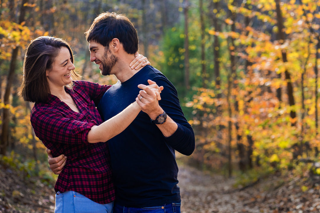 Hiking engagement photos at Scott's Run Nature Preserve in Northern Virginia by DC wedding photographers of Potok's World Photography