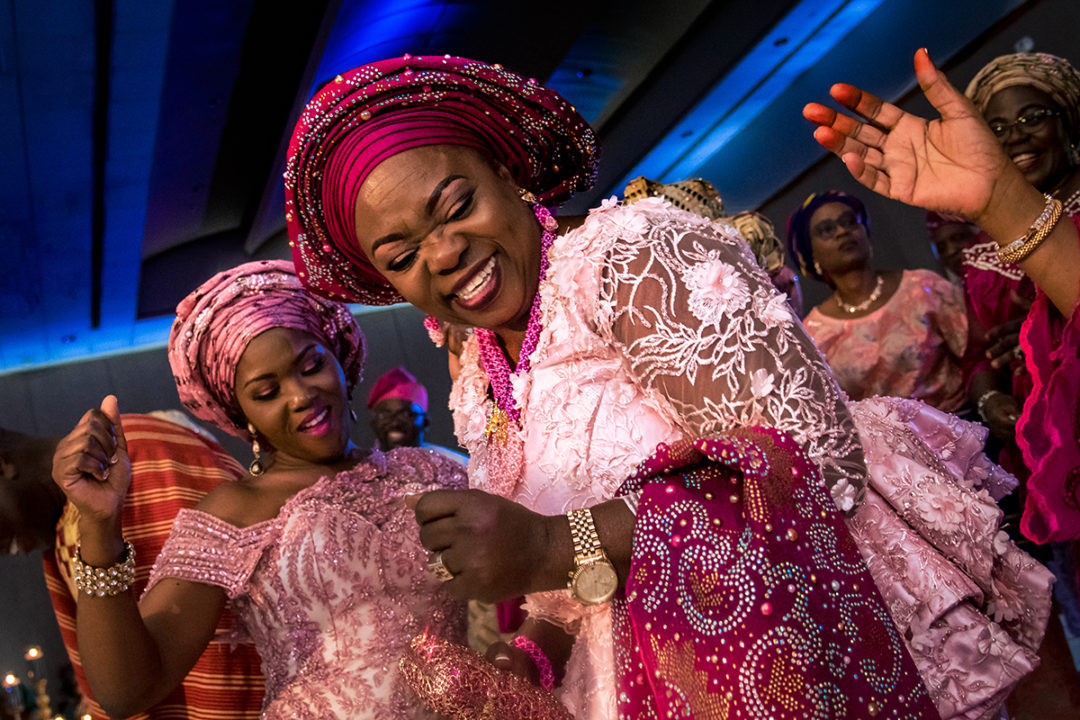 Nigerian wedding reception in Virginia by DC wedding photographers of Potok's World Photography