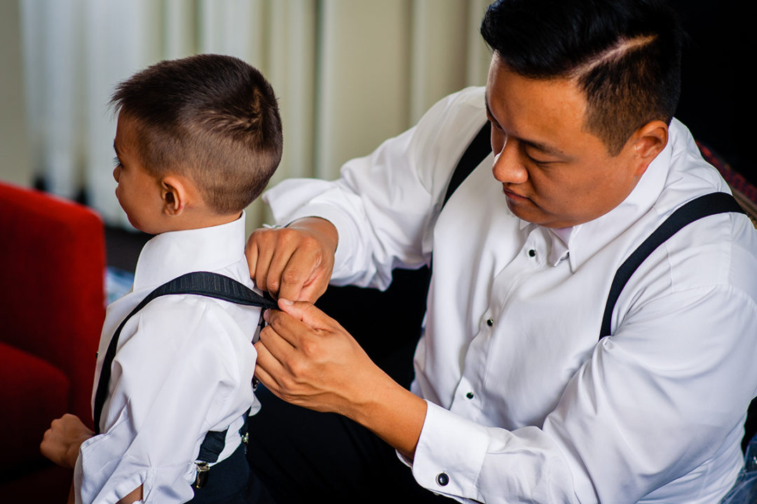 Destination wedding in Philadelphia groom getting ready by DC wedding photographers of Potok's World Photography