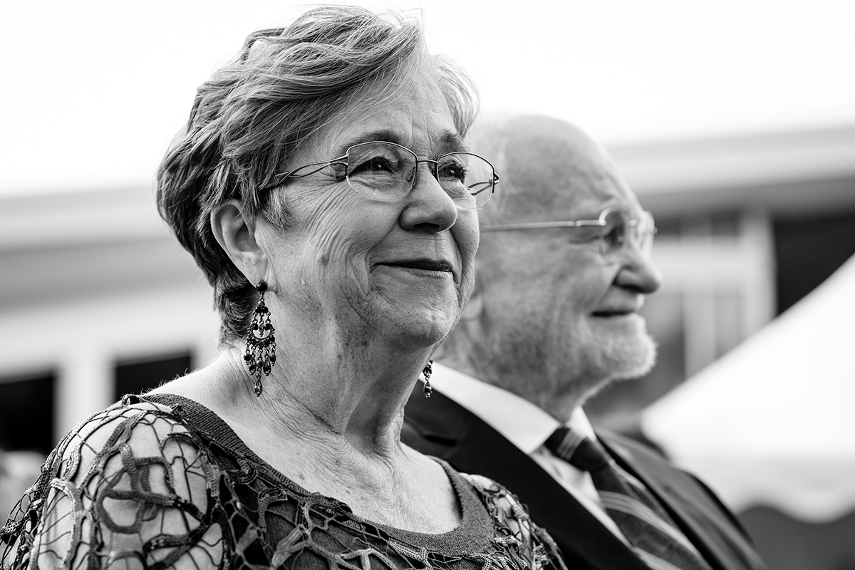 Fall outdoor wedding ceremony at the Ward Museum of Wildfowl Art in Maryland by DC wedding photographers of Potok's World Photography