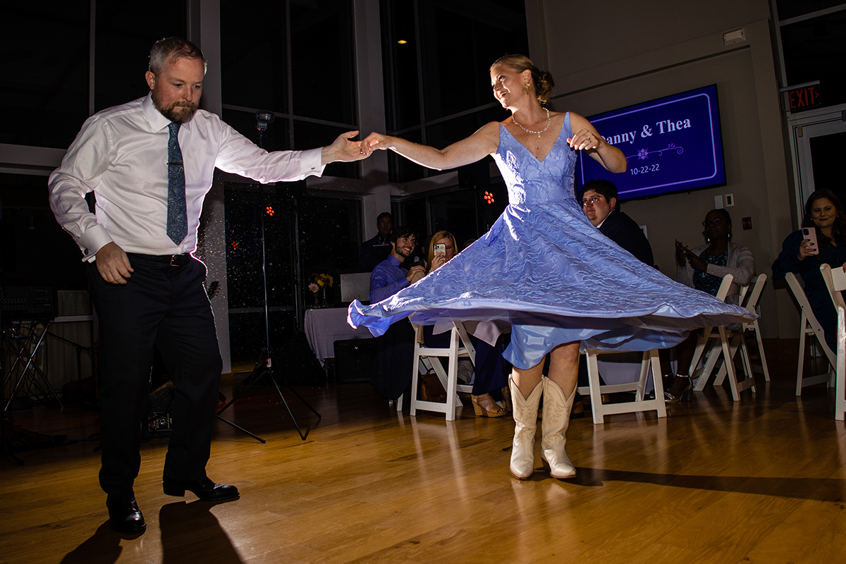 Wedding reception at the Ward Museum of Wildfowl Art in Maryland by DC wedding photographers of Potok's World Photography