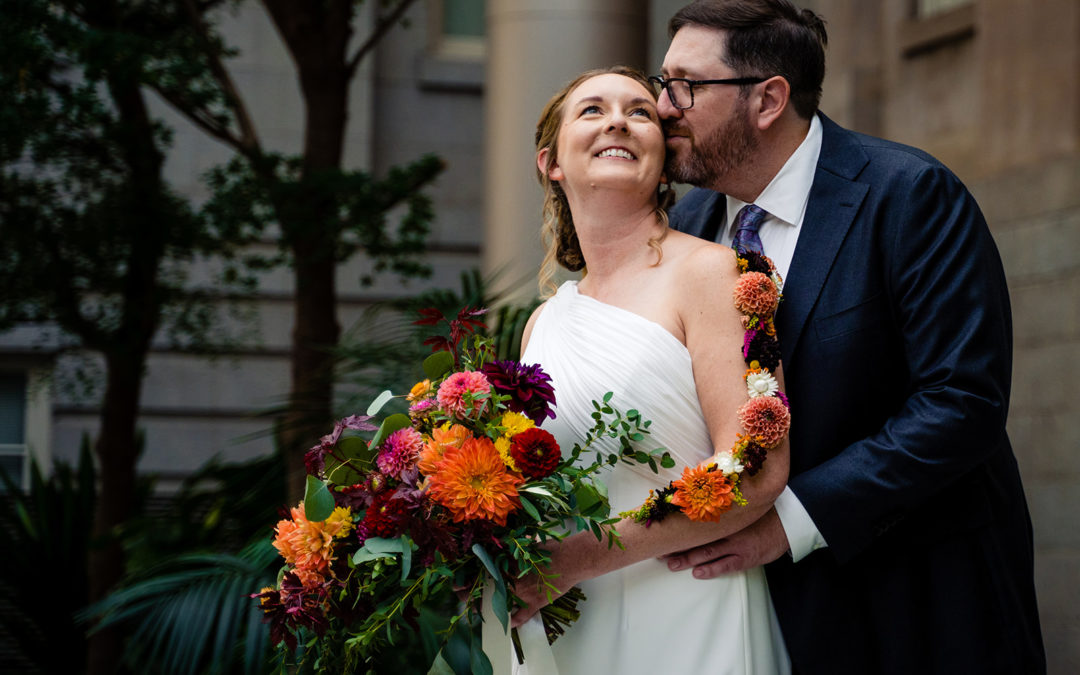 Bride and groom couple's portraits in the Kogod Courtyard, in the National Portrait Gallery and American Art Museum in the District by DC wedding photographers of Potok's World Photography